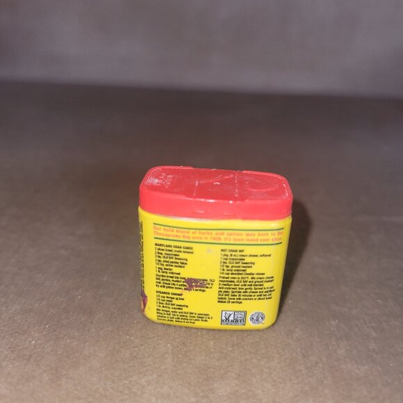 Mini Brands Old Bay Vintage Style Seasoning 3/$5 - Picture 6 of 6